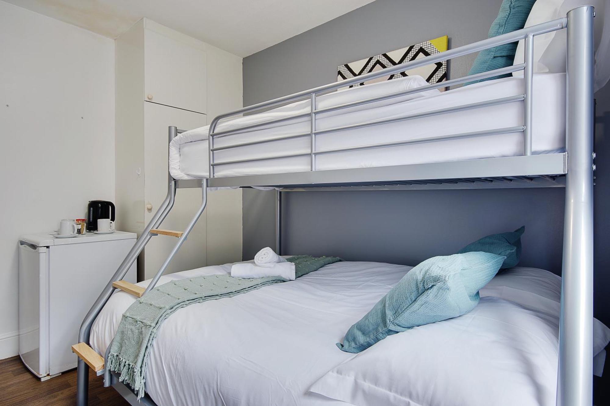 Hotel Azure Beach 본머스 외부 사진
